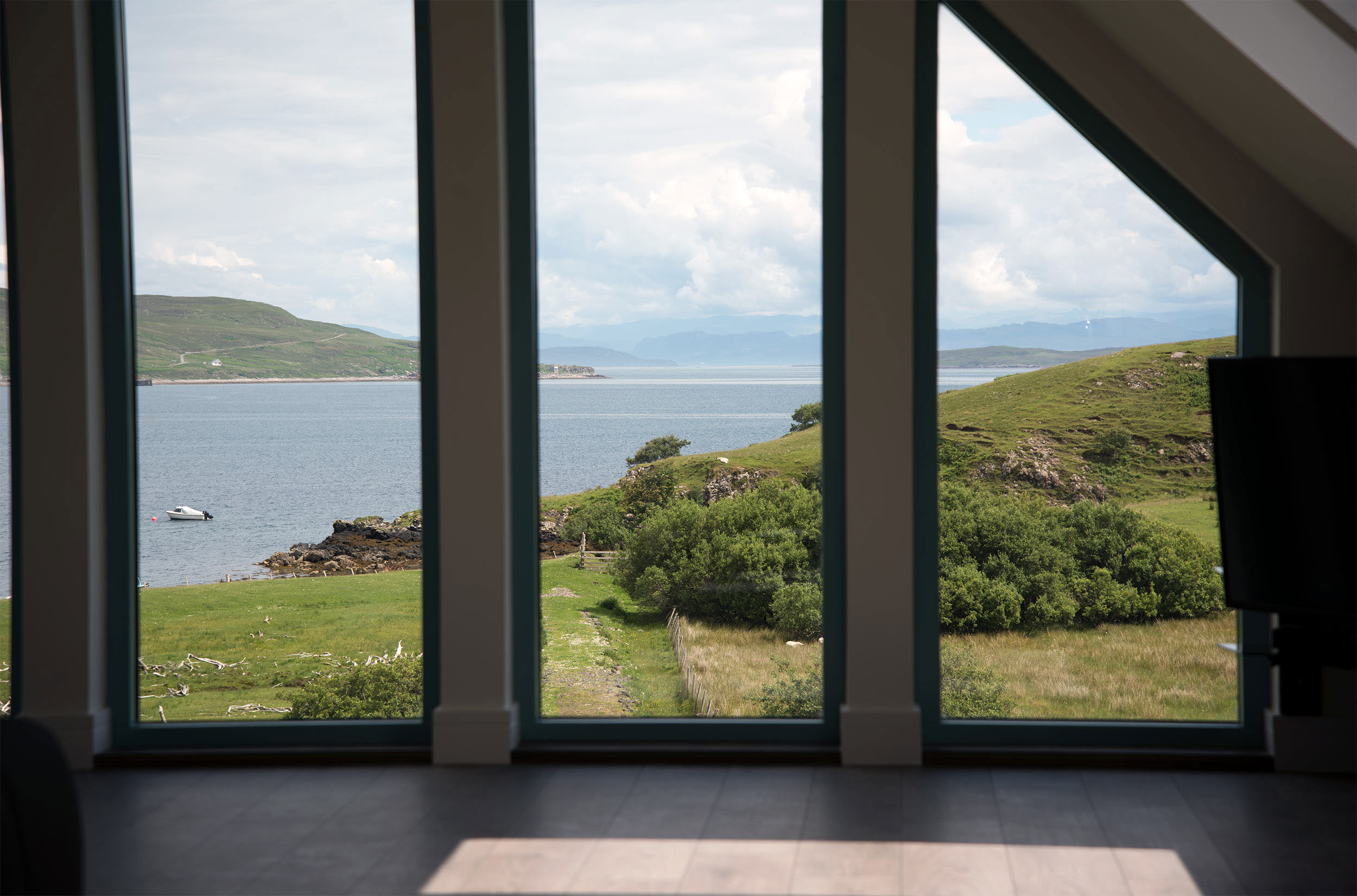 Twin Room Accommodation at Stay Skye Self Catering Apartments in Portree